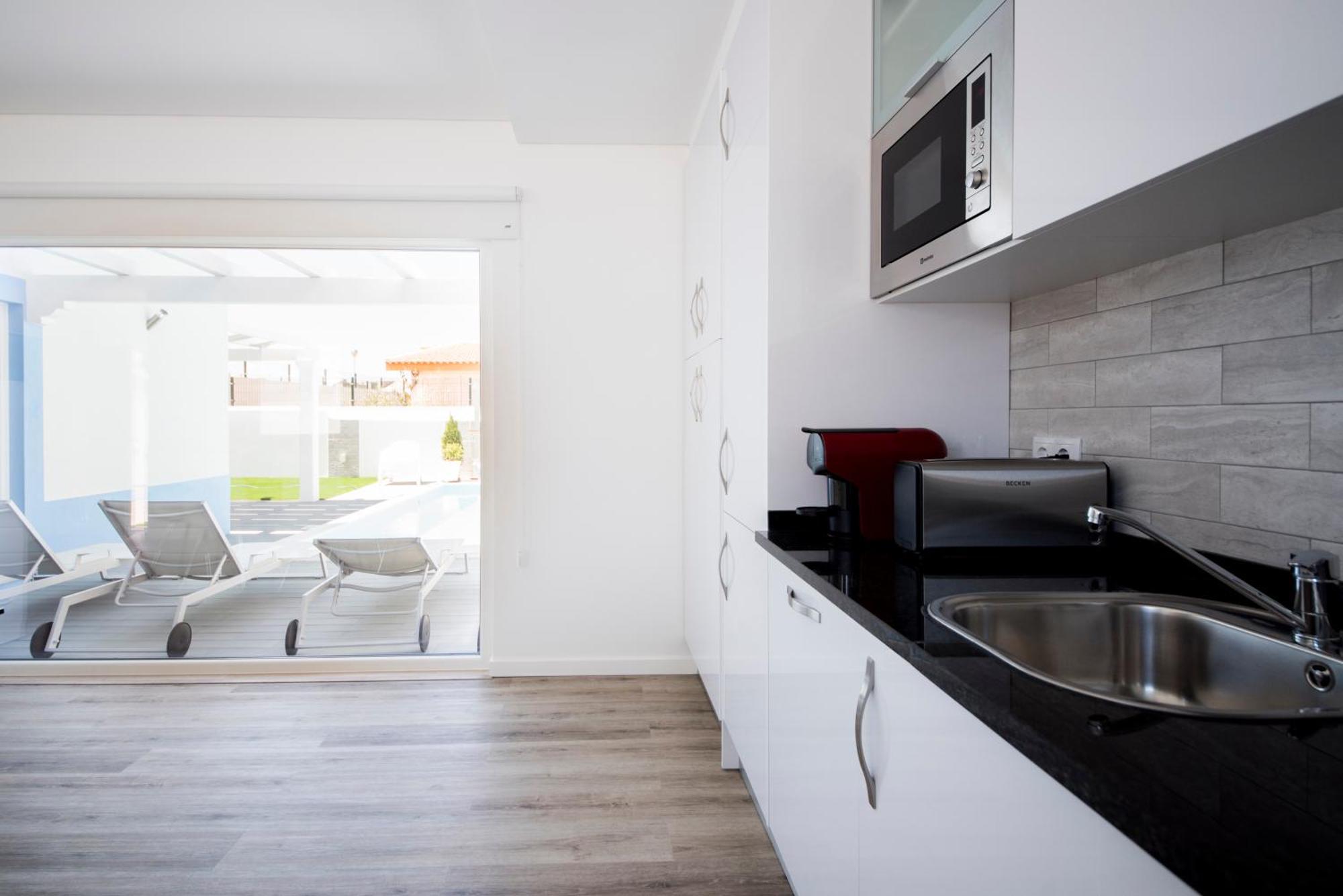 Casa Da Praia & Casa Da Mare Da Alta By Estilo Lusitano, Com Piscina Privada Porto Covo Quarto foto